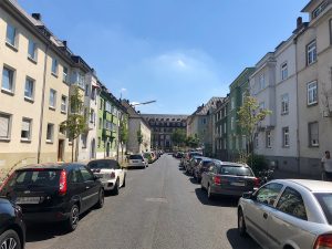Einblick in eine Straße in der Umgebung
