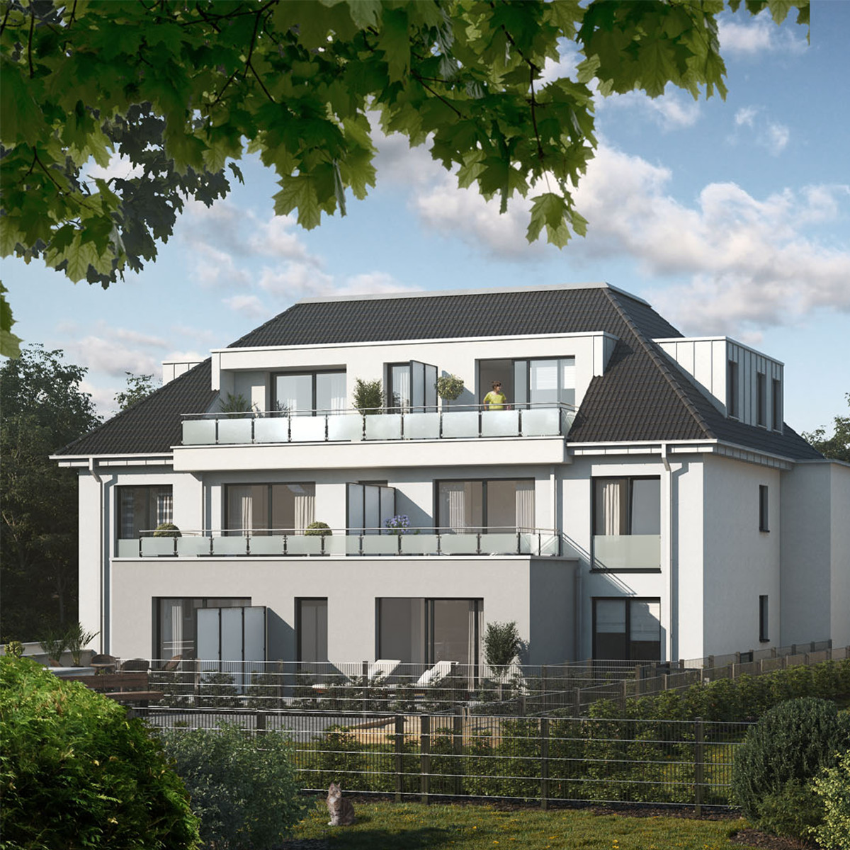 Rückseite eines Mehrfamilienhauses